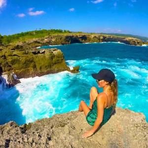 Meet your Posher, Lacee